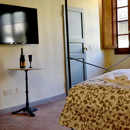 Pitti Relais Bed & Breakfast *