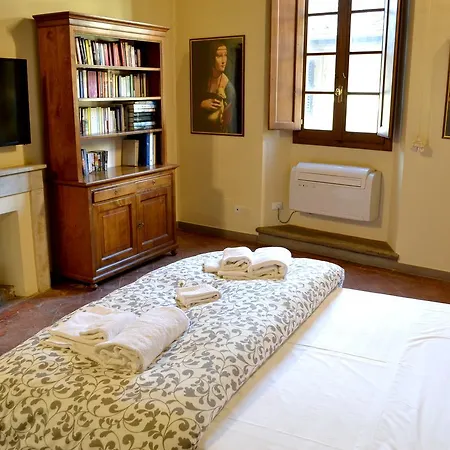 Pitti Relais Bed & Breakfast *